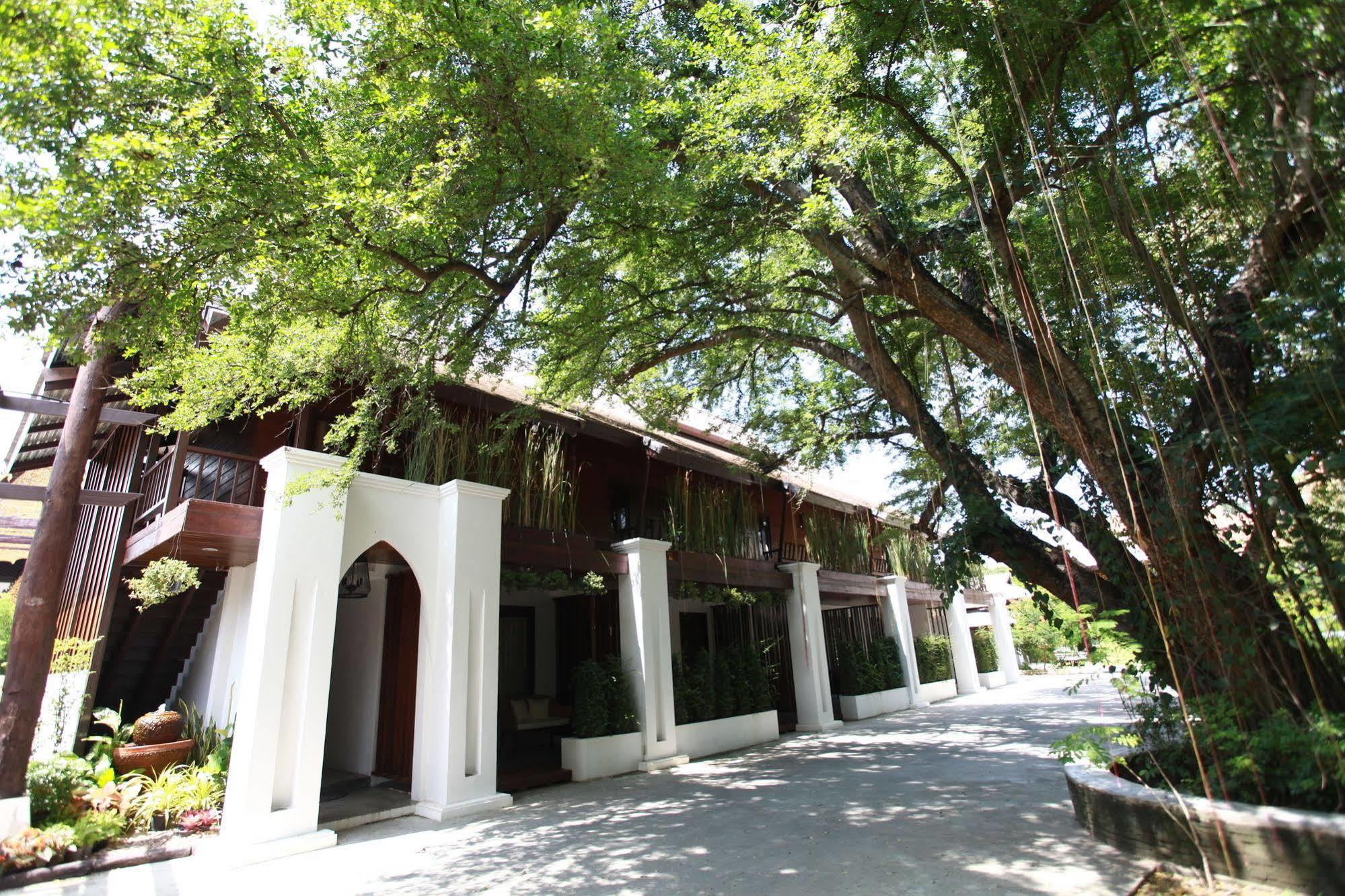 Chompor Lanna Hotel Chiang Mai Ngoại thất bức ảnh